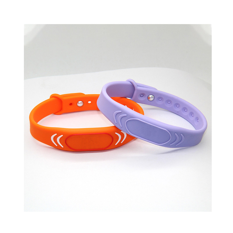 RFID游樂場硅膠腕帶定做工廠NFC智能硅膠手環廠家3