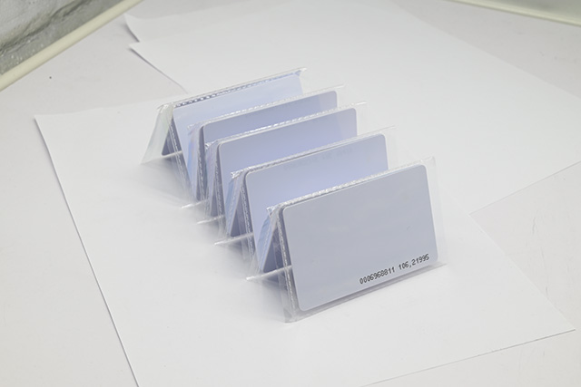 如何避免卡片在印刷過程出現(xiàn)色差? 如何避免卡片在印刷過程出現(xiàn)色差?