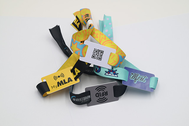 海口市公交PVC卡實現24小時全天候自助充值 海口市公交PVC卡實現24小時全天候自助充值