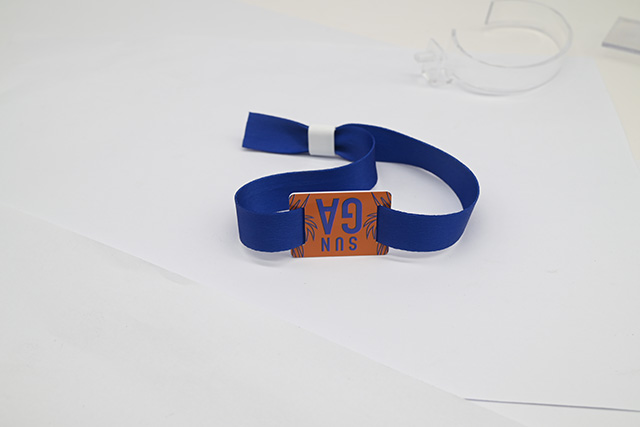 不干膠標(biāo)簽貼紙的分類描述！